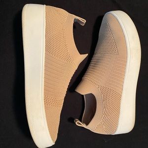 Steve Madden Beale Slip Ons